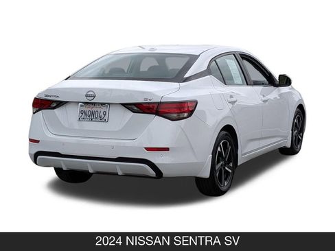 Used 2024 Nissan Sentra SV FWD image 8