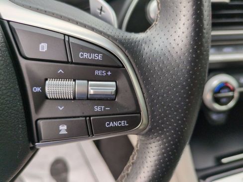 Used 2021 Genesis G70 2.0T RWD image 18