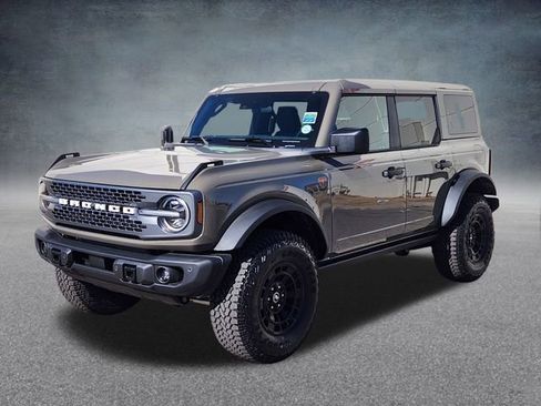 New 2026 Ford Bronco Badlands AWD/4WD image 3