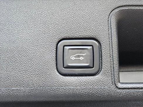 Used 2022 GMC Terrain AT4 w/ Infotainment Package II AWD/4WD image 29