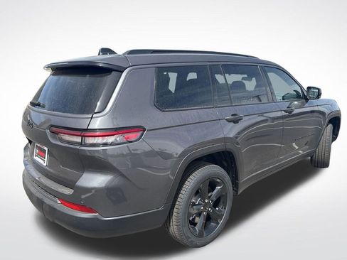 New 2026 Jeep Grand Cherokee L Limited w/ Limited Altitude Package AWD/4WD image 5