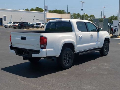 Used 2023 Toyota Tacoma SR5 RWD image 8