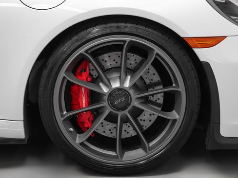 Certified 2018 Porsche 911 GT3 RWD image 21