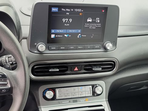 Used 2023 Hyundai Kona SE FWD image 13