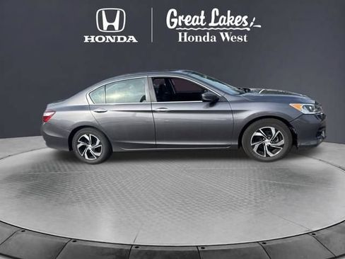 Used 2017 Honda Accord LX image 3