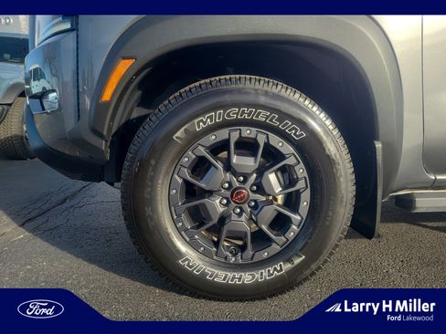 Used 2022 Nissan Frontier PRO-4X w/ Pro-4X Premium Package image 26