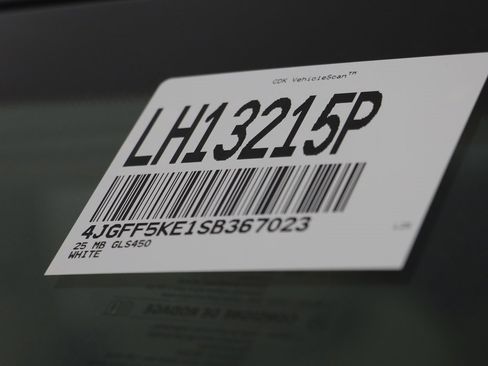 Used 2025 Mercedes-Benz GLS 450 GLS 450 image 28