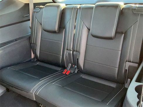 Used 2022 Volkswagen Atlas SE image 16