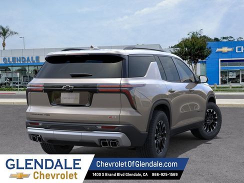 New 2026 Chevrolet Traverse Z71 w/ Enhanced Driving Package AWD/4WD image 4
