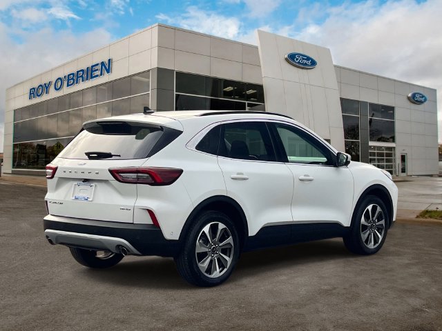Certified 2023 Ford Escape Platinum w/ Premium Technology Package AWD/4WD image 5