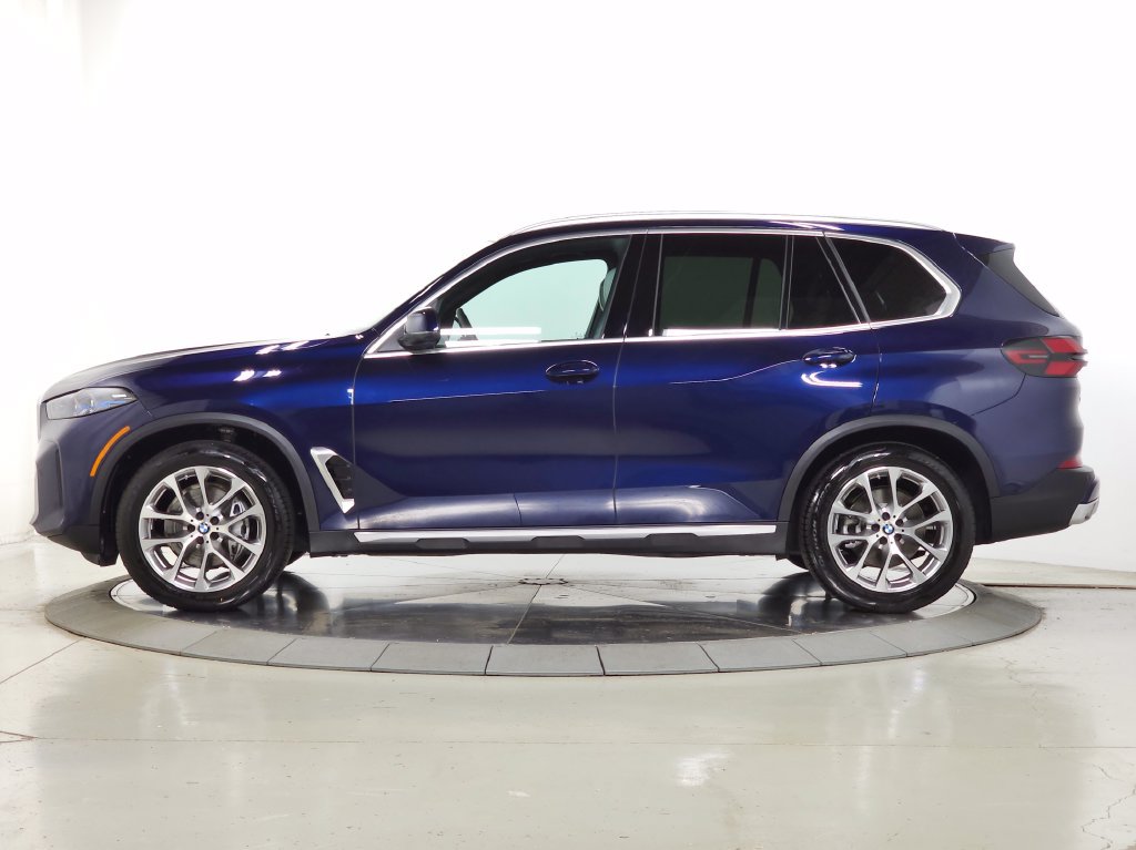 Used 2026 BMW X5 xDrive40i w/ Premium Package AWD/4WD image 5