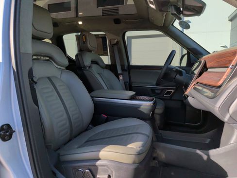 Used 2024 Rivian R1T Adventure AWD/4WD image 35