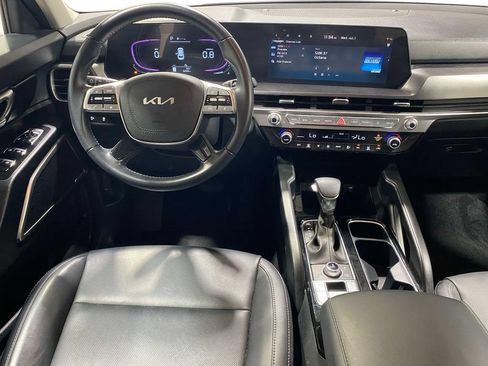 Used 2024 Kia Telluride LX AWD/4WD image 12
