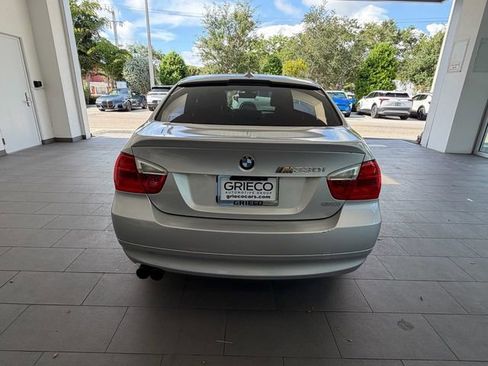 Used 2006 BMW 330i Sedan RWD image 10