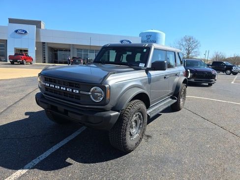 Used 2025 Ford Bronco 4-Door w/ Sasquatch Package image 6