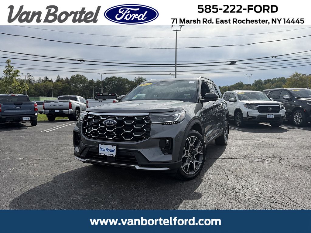 Used 2025 Ford Explorer Platinum w/ Ultimate Package AWD/4WD image 1