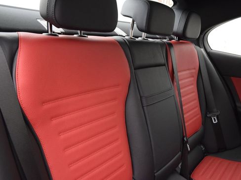 New 2026 Mercedes-Benz C 43 AMG 4MATIC Sedan image 19