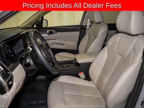 Certified 2023 Kia Sorento SX AWD/4WD image 12