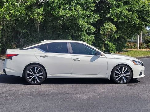 Used 2021 Nissan Altima 2.5 SR w/ SR Premium Package FWD image 8