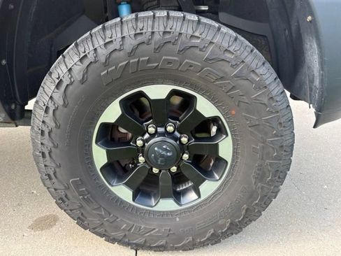 Used 2017 RAM 2500 Power Wagon w/ Luxury Group AWD/4WD image 11