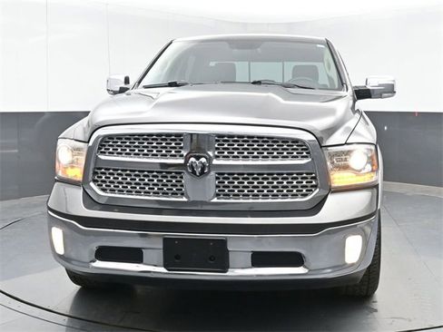 Used 2015 RAM 1500 Laramie image 3