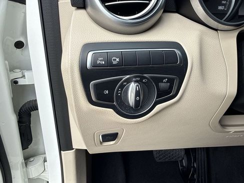 Used 2018 Mercedes-Benz GLC 300 image 28