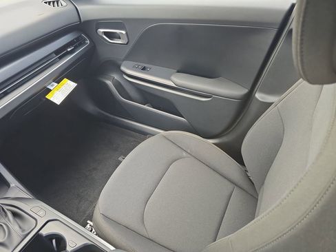 New 2026 Kia K4 LXS image 14