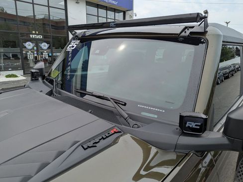 Used 2025 Ford Bronco Raptor AWD/4WD image 14