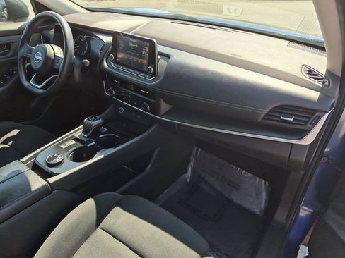 Used 2023 Nissan Rogue S AWD/4WD image 31