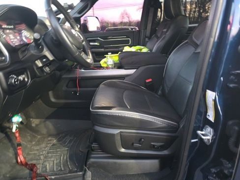 Used 2022 RAM 3500 Laramie image 13