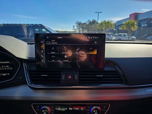 Used 2021 Audi SQ5 Prestige w/ Prestige Package image 26