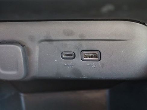 Certified 2025 Chevrolet Trax LS image 28