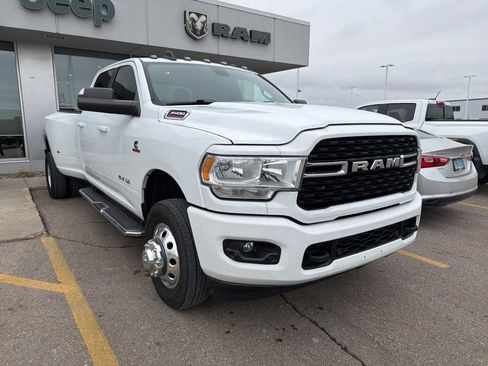 Used 2022 RAM 3500 Big Horn w/ Level A Equipment Group image 8