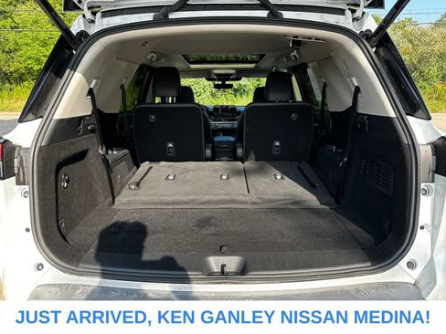 Certified 2025 Nissan Pathfinder SL w/ SL Premium Package AWD/4WD image 20