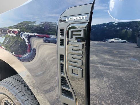 New 2025 Ford F250 Lariat w/ Lariat Ultimate Package image 23