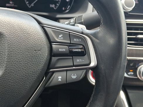 Used 2019 Honda Accord Touring image 23