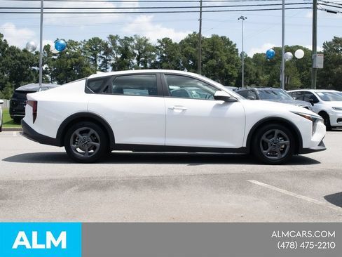 Used 2025 Kia K4 FWD image 10