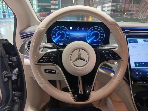 Used 2023 Mercedes-Benz EQS 450+ 4MATIC Sedan image 5
