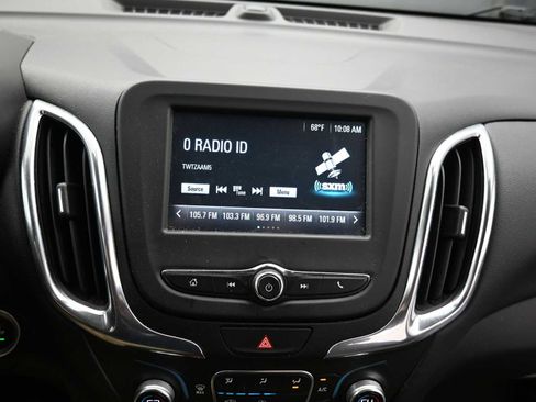 Used 2018 Chevrolet Equinox LT image 13