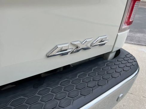 Used 2017 RAM 3500 Laramie AWD/4WD image 5