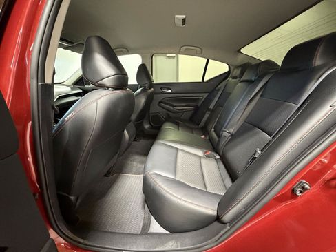 Used 2024 Nissan Altima 2.5 SR FWD image 23