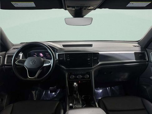 Used 2020 Volkswagen Atlas Cross Sport SEL image 11