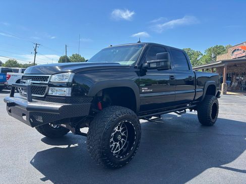 Used 2004 Chevrolet Silverado 2500 LT AWD/4WD image 5