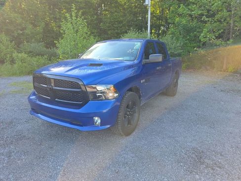 Used 2019 RAM 1500 Express w/ Wheel & Sound Group AWD/4WD image 8