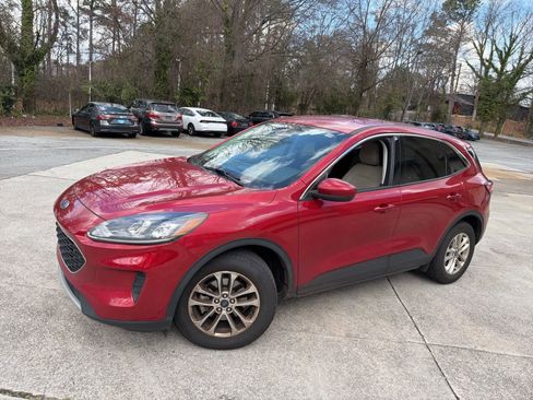 Used 2021 Ford Escape SE w/ Convenience Package image 4