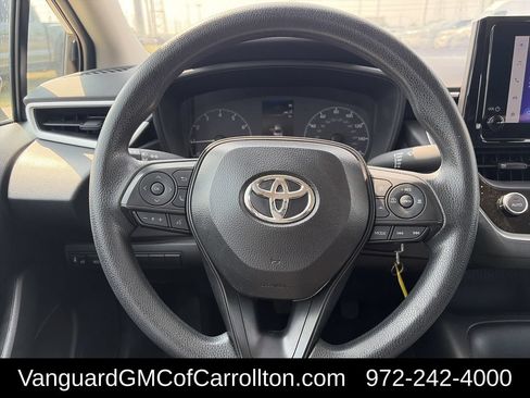 Used 2025 Toyota Corolla LE FWD image 13