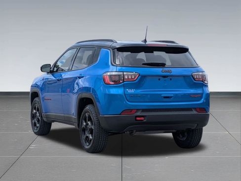 Used 2024 Jeep Compass Trailhawk AWD/4WD image 3