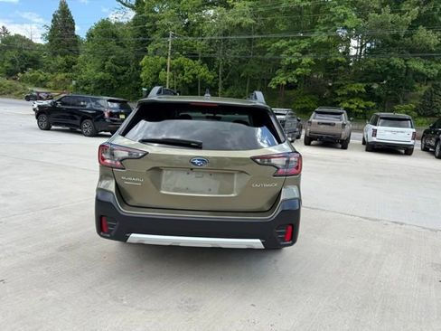 Used 2022 Subaru Outback Limited AWD/4WD image 5