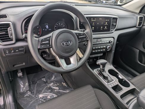 Used 2020 Kia Sportage LX w/ LX Popular Package image 10