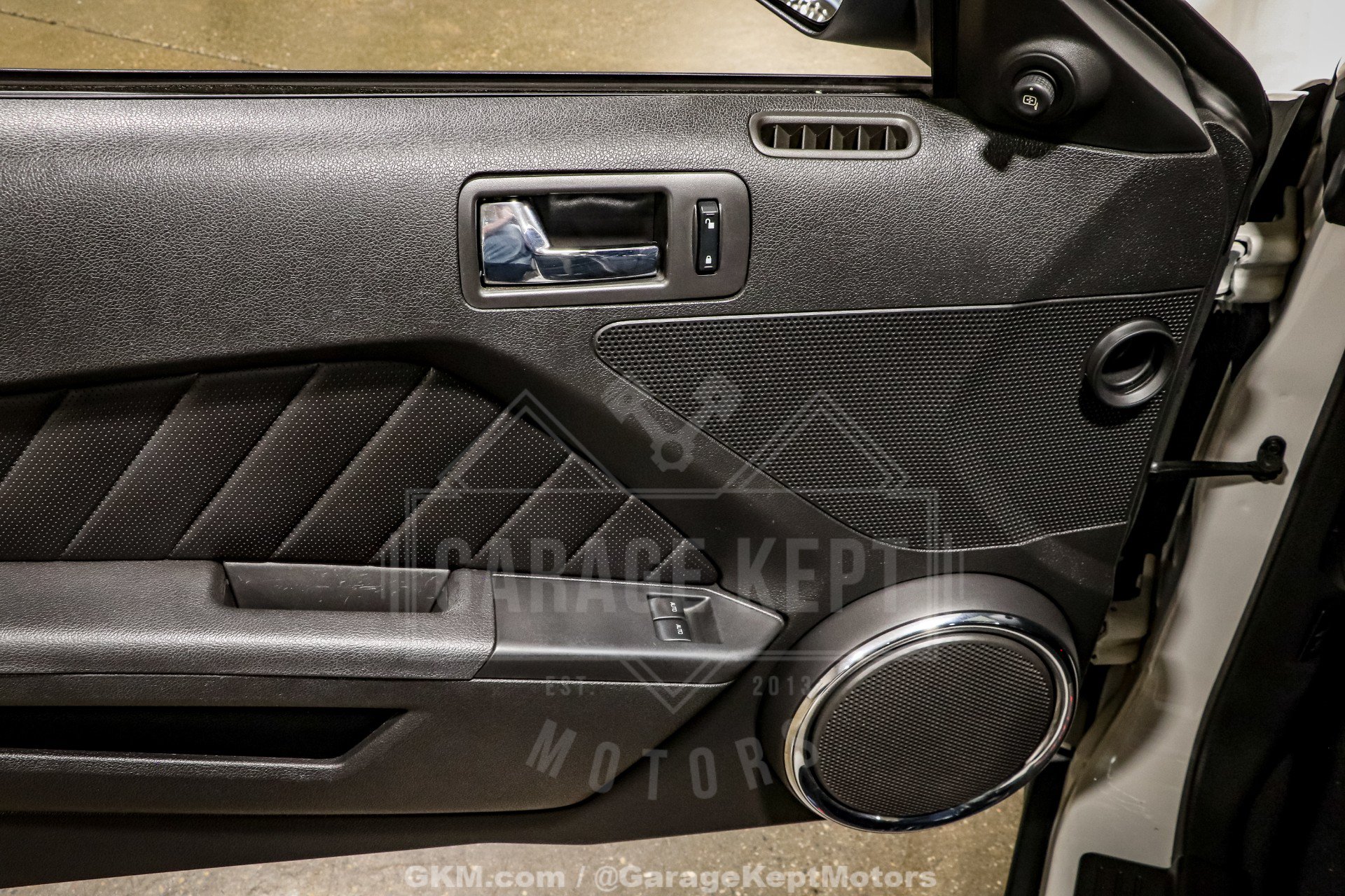 Used 2010 Ford Mustang GT RWD image 99